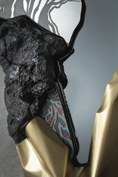 FOLDS MIRROR WALL OBJECTS